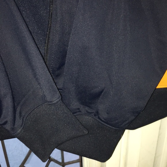 Nike jacket - Picture 6 of 8